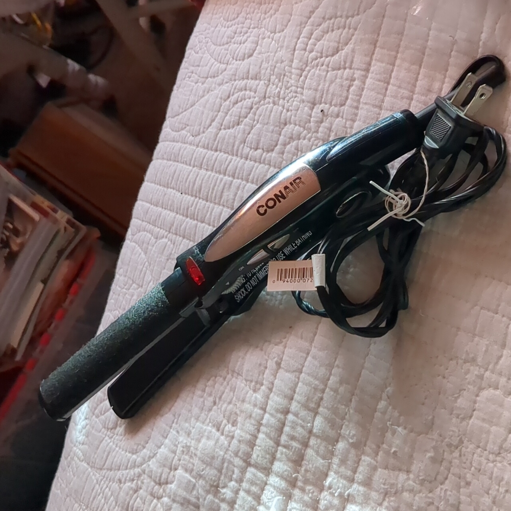Conair Ceramic Flat Iron